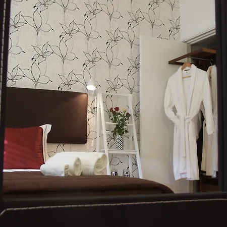 Bed and Breakfast Thehouse
